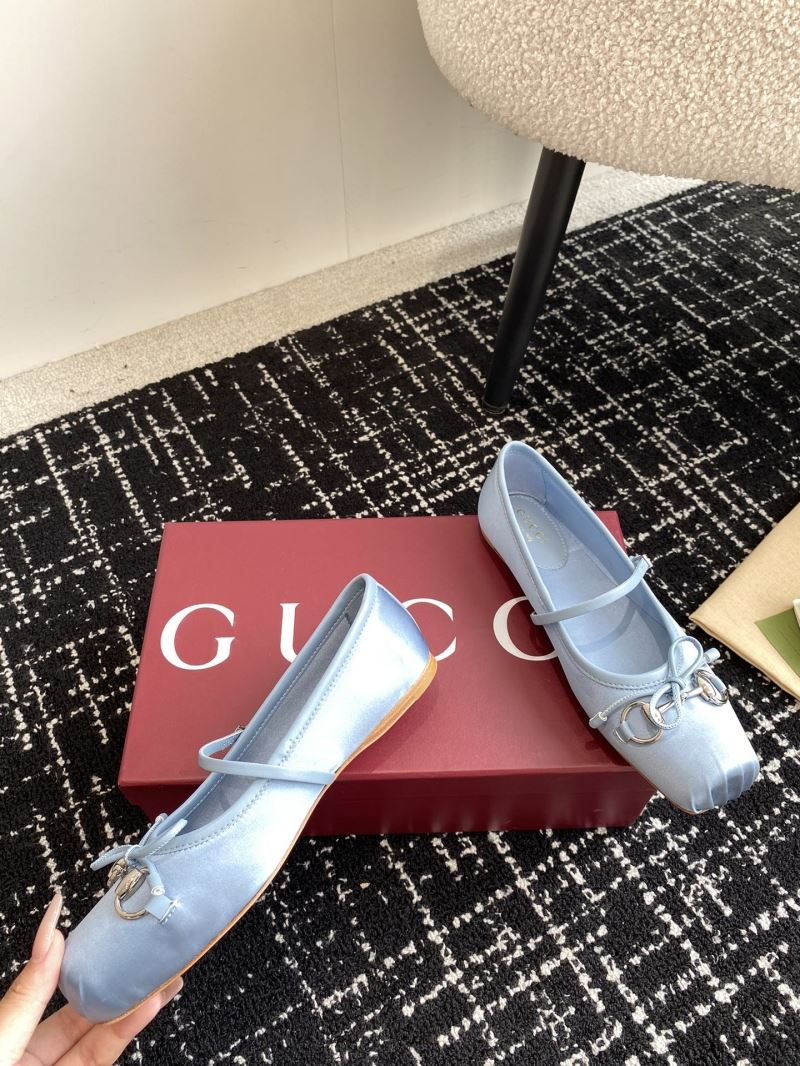 Gucci Flat Shoes